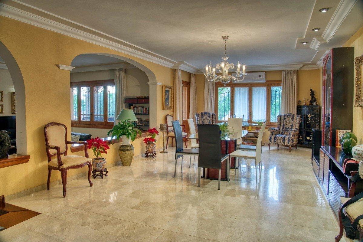 Investment Opportunity: Sea View Villa with Guest Apartment and Large Garden in Costa den Blanes